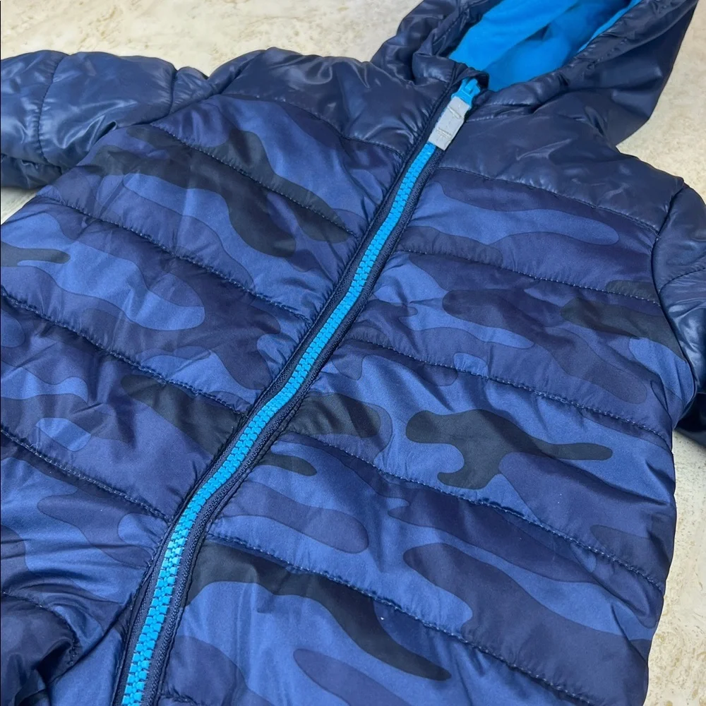 Carter’s baby snowsuit blue camo zip up size 6-9 months fold over hands / feet